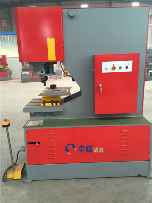 聯(lian)合液壓沖(chong)孔機 聯合液壓(yā)沖孔機