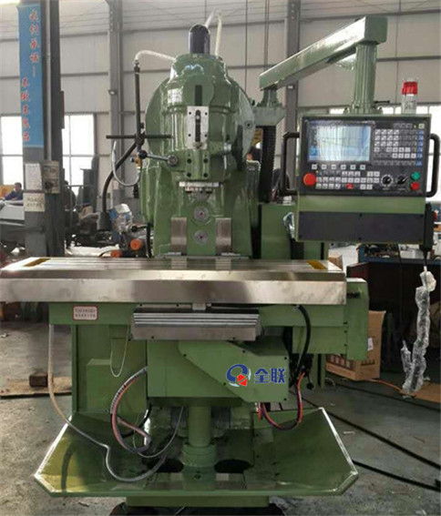 立(li)式升降(jiàng)台數控(kòng)銑床 立(li)式升降(jiàng)台數控(kong)銑床