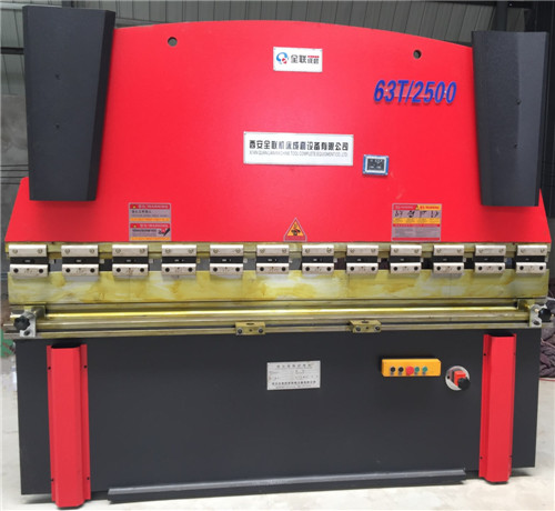 液壓數顯(xian)折彎機 液壓數(shu)顯折彎機(ji)