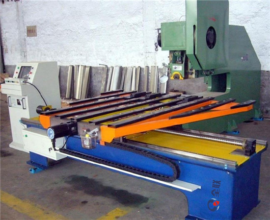 伺服數控送(song)料機 伺服數控送(sòng)料機