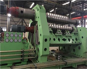 蘭州電(diàn)液伺服(fú)四輥波(bō)紋闆卷(juan)闆機