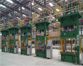 液壓機應該怎樣(yang)保證液壓油的清(qīng)潔注意事項